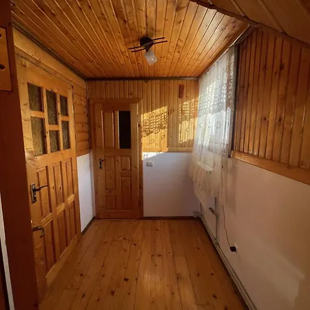 Εξοχικό σπίτι дикий ліс *